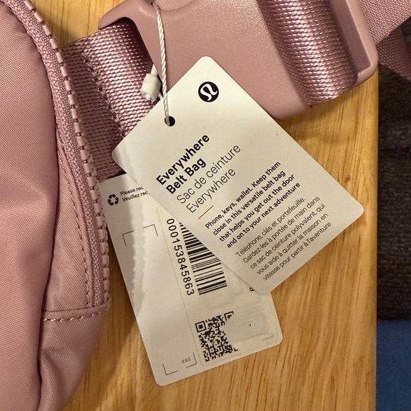 Brand new lululemon belt bag with tag! - Picture 3 of 5